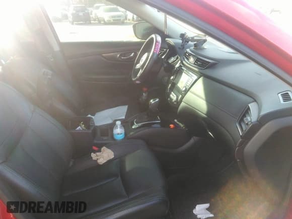 ✅ 2017 Nissan Rogue SL • VIN: JN8AT2MT5HW392370 • Lot: 40754776. Listed on IAAI with 105,870 mi. Free auction sales archive from the USA and detailed vehicle history report at DreamBid. Image 5.