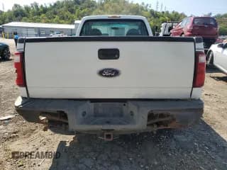✅ 2008 Ford F-250 XL • VIN: 1FTNF21568EA15241 • Лот: 69747114. Опубликован ранее на Copart с пробегом 108 602 миль. Бесплатный доступ к архиву аукционных продаж из США и подробный отчёт об истории автомобиля на DreamBid. Изображение 6.