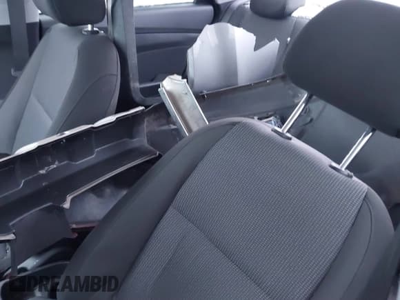 ✅ 2022 Hyundai Accent SE • VIN: 3KPC24A6XNE169846 • Лот: 41310248. Опубликован ранее на IAAI с пробегом Не указан. Бесплатный доступ к архиву аукционных продаж из США и подробный отчёт об истории автомобиля на DreamBid. Изображение 8.