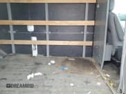 ✅ 2017 Ford Transit • VIN: 1FTYR2XM6HKA58420 • Lot: 54891555. Wystawiony na Copart z przebiegiem 395 259 mil. Bezpłatny archiwum sprzedaży aukcyjnych z USA i szczegółowy raport historii pojazdu na DreamBid. Zdjęcie 11.