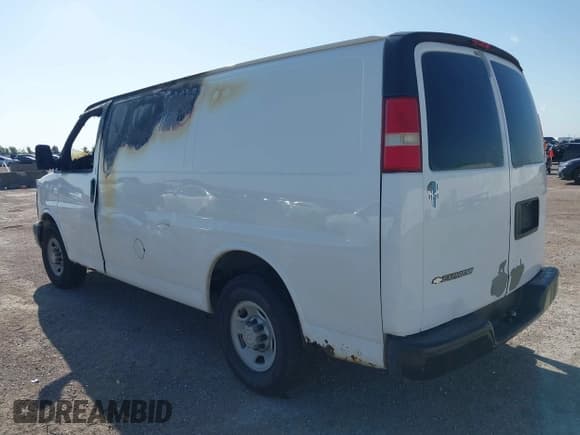 ✅ 2008 Chevrolet Express Cargo • VIN: 1GCGG25C481141863 • Лот: 42510303. Опубликован ранее на IAAI с пробегом Не указан. Бесплатный доступ к архиву аукционных продаж из США и подробный отчёт об истории автомобиля на DreamBid. Изображение 3.