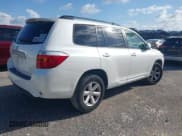 ✅ 2010 Toyota Highlander • VIN: 5TDZA3EH0AS007095 • Lot: 42650964. Listed on IAAI with 184,880 mi. Free auction sales archive from the USA and detailed vehicle history report at DreamBid. Image 4.