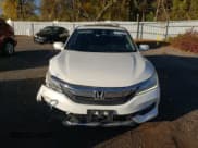 ✅ 2016 Honda Accord EX • VIN: 1HGCR2F09GA803434 • Lot: 85709605. Wystawiony na Copart z przebiegiem 291 962 mil. Bezpłatny archiwum sprzedaży aukcyjnych z USA i szczegółowy raport historii pojazdu na DreamBid. Zdjęcie 5.