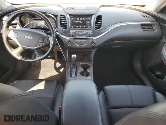 2014 Chevrolet Impala LT z VIN 2G1125S3XE9162937, wystawiony jako Copart lot #84061545 z przebiegiem 267 967 mil mil oraz Szkoda całkowita • Salvage title. Historia ofert i sprzedaży dostępna na DreamBid. Obrazek 8.