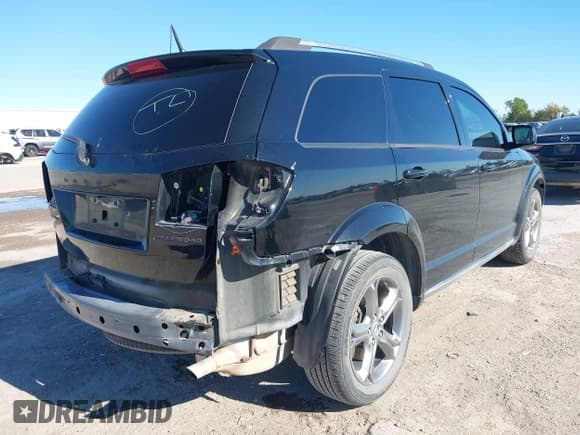 ✅ 2017 Dodge Journey Crossroad Plus • VIN: 3C4PDCGB9HT637513 • Lot: 43456306. Listed on IAAI with 117,689 mi. Free auction sales archive from the USA and detailed vehicle history report at DreamBid. Image 4.
