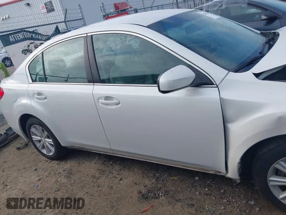 ✅ 2010 Subaru Legacy Premium • VIN: 4S3BMCB60A3234848 • Лот: 42885996. Опубликован ранее на IAAI с пробегом 165 117 миль. Бесплатный доступ к архиву аукционных продаж из США и подробный отчёт об истории автомобиля на DreamBid. Изображение 14.