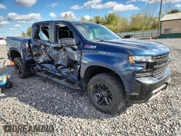 ✅ 2019 Chevrolet Silverado 1500 LT Trail Boss • VIN: 1GCPYFED2KZ400422 • Lot: 89499205. Wystawiony na Copart z przebiegiem 62 336 mil. Bezpłatny archiwum sprzedaży aukcyjnych z USA i szczegółowy raport historii pojazdu na DreamBid. Zdjęcie 4.