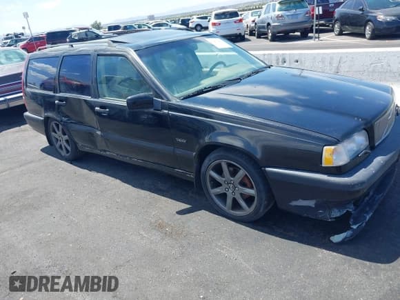 ✅ 1996 Volvo 850 • VIN: YV1LW5824T2262122 • Лот: 42975955. Опубликован ранее на IAAI с пробегом 152 282 миль. Бесплатный доступ к архиву аукционных продаж из США и подробный отчёт об истории автомобиля на DreamBid. Изображение 12.