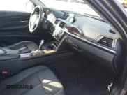 ✅ 2014 BMW 3 Series 328i xDrive • VIN: WBA3B5G50ENS10174 • Lot: 43583584. Wystawiony na IAAI z przebiegiem 267 345 mil. Bezpłatny archiwum sprzedaży aukcyjnych z USA i szczegółowy raport historii pojazdu na DreamBid. Zdjęcie 5.