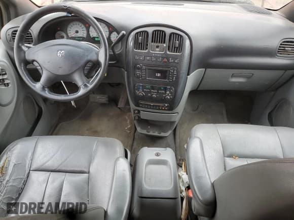 ✅ 2005 Dodge Caravan SXT • VIN: 2D8GP44L05R162683 • Lot: 86262875. Wystawiony na Copart z przebiegiem 256 452 mil. Bezpłatny archiwum sprzedaży aukcyjnych z USA i szczegółowy raport historii pojazdu na DreamBid. Zdjęcie 8.