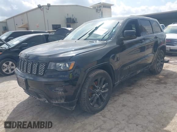 ✅ 2020 Jeep Grand Cherokee Altitude • VIN: 1C4RJEAG2LC355395 • Lot: 42679925. Listed on IAAI with 86,025 mi. Free auction sales archive from the USA and detailed vehicle history report at DreamBid. Image 2.