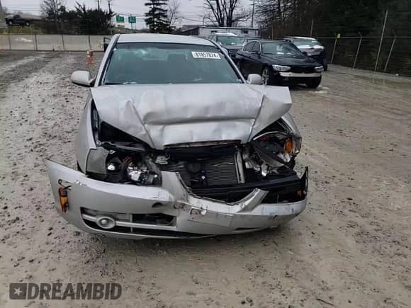 2005 Hyundai Elantra GLS с VIN KMHDN46D05U999090, выставлен на аукционе Copart как лот 81857824 с пробегом 77 968 миль миль и Списание • Salvage title. История ставок и продаж доступна на DreamBid. Изображение 11.