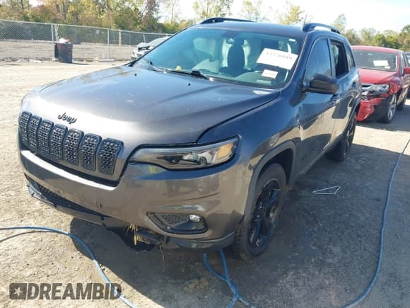 ✅ 2020 Jeep Cherokee Latitude Plus • VIN: 1C4PJMLB7LD537879 • Lot: 43376889. Wystawiony na IAAI z przebiegiem 44 051 mil. Bezpłatny archiwum sprzedaży aukcyjnych z USA i szczegółowy raport historii pojazdu na DreamBid. Zdjęcie 17.