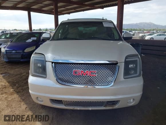 ✅ 2011 GMC Yukon XL Denali • VIN: 1GKS1MEF3BR259370 • Лот: 42661414. Опубликован ранее на IAAI с пробегом 199 221 миль. Бесплатный доступ к архиву аукционных продаж из США и подробный отчёт об истории автомобиля на DreamBid. Изображение 6.