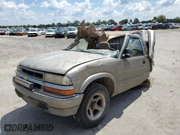 ✅ 1998 Chevrolet S-10 LS • VIN: 1GCCS194XW8192248 • Лот: 56630272. Опубликован ранее на Copart с пробегом Не указан. Бесплатный доступ к архиву аукционных продаж из США и подробный отчёт об истории автомобиля на DreamBid. Изображение 2.