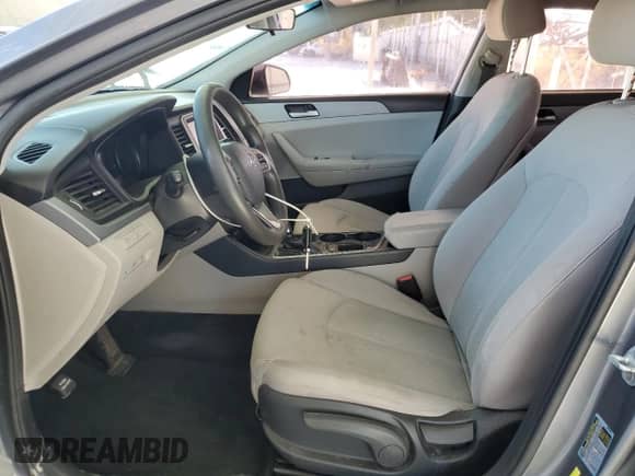 2019 Hyundai Sonata SE z VIN 5NPE24AFXKH754166, wystawiony jako Copart lot #85295605 z przebiegiem 89 839 mil mil oraz Czysty tytuł • Clean title. Historia ofert i sprzedaży dostępna na DreamBid. Obrazek 7.