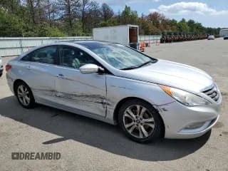 ✅ 2013 Hyundai Sonata SE • VIN: 5NPEC4AC5DH597202 • Lot: 68055054. Listed on Copart with 112,196 mi. Free auction sales archive from the USA and detailed vehicle history report at DreamBid. Image 4.