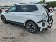 ✅ 2022 Volkswagen Tiguan S • VIN: 3VV0B7AX2NM123058 • Lot: 69807555. Wystawiony na Copart z przebiegiem 40 931 mil. Bezpłatny archiwum sprzedaży aukcyjnych z USA i szczegółowy raport historii pojazdu na DreamBid. Zdjęcie 2.