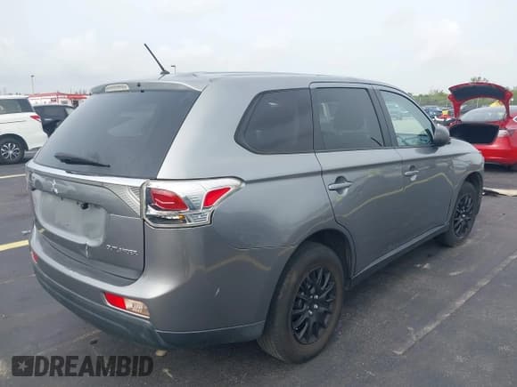 ✅ 2014 Mitsubishi Outlander ES • VIN: JA4AD2A31EZ007002 • Lot: 42613451. Listed on IAAI with 168,883 mi. Free auction sales archive from the USA and detailed vehicle history report at DreamBid. Image 4.