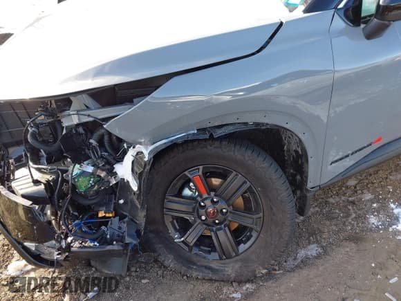 ✅ 2025 Nissan Rogue SV • VIN: 5N1BT3BB3SC788124 • Lot: 41527086. Listed on IAAI with 4,589 mi. Free auction sales archive from the USA and detailed vehicle history report at DreamBid. Image 20.