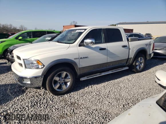 ✅ 2009 Dodge 1500 SLT • VIN: 1D3HB13T09J532498 • Lot: 48120915. Wystawiony na Copart z przebiegiem 186 017 mil. Bezpłatny archiwum sprzedaży aukcyjnych z USA i szczegółowy raport historii pojazdu na DreamBid. Zdjęcie 1.