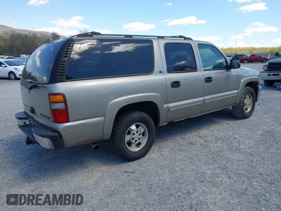 2000 Chevrolet Suburban LT с VIN 3GNFK16T0YG114431, выставлен на аукционе IAAI как лот 42059206 с пробегом 266 582 миль миль и . История ставок и продаж доступна на DreamBid. Изображение 4.