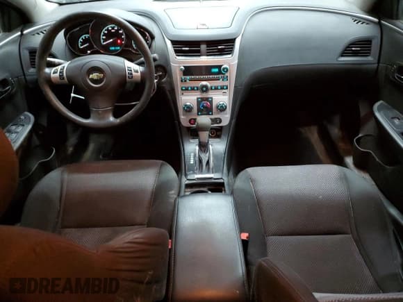 ✅ 2012 Chevrolet Malibu 1LT • VIN: 1G1ZC5E09CF260427 • Lot: 61599024. Listed on Copart with 271,945 mi. Free auction sales archive from the USA and detailed vehicle history report at DreamBid. Image 8.