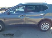 ✅ 2015 Nissan Rogue S • VIN: KNMAT2MV7FP524405 • Lot: 43476661. Wystawiony na IAAI z przebiegiem 112 500 mil. Bezpłatny archiwum sprzedaży aukcyjnych z USA i szczegółowy raport historii pojazdu na DreamBid. Zdjęcie 6.