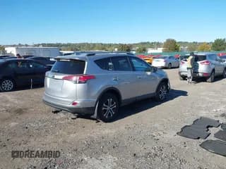 ✅ 2017 Toyota RAV4 LE • VIN: 2T3BFREVXHW542956 • Лот: 43469683. Опубликован ранее на IAAI с пробегом 193 645 миль. Бесплатный доступ к архиву аукционных продаж из США и подробный отчёт об истории автомобиля на DreamBid. Изображение 4.