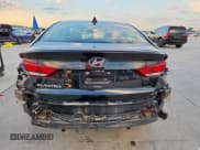 ✅ 2017 Hyundai Elantra Limited • VIN: 5NPD84LF7HH197295 • Lot: 84266735. Listed on Copart with 80,780 mi. Free auction sales archive from the USA and detailed vehicle history report at DreamBid. Image 6.