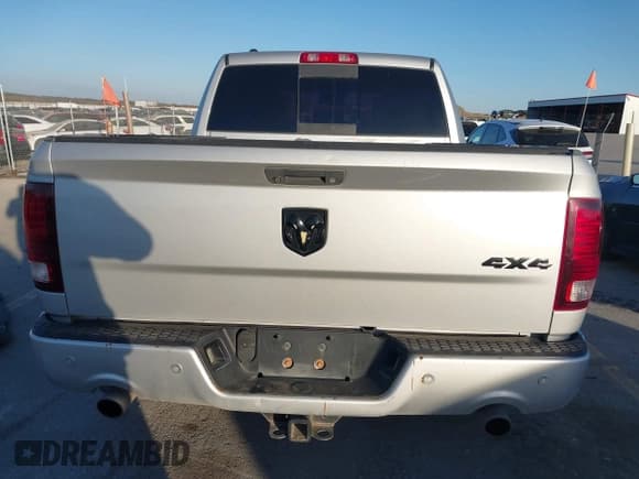 ✅ 2014 Ram 1500 Sport • VIN: 1C6RR7MT0ES206738 • Lot: 43655120. Listed on IAAI with 154,118 mi. Free auction sales archive from the USA and detailed vehicle history report at DreamBid. Image 16.