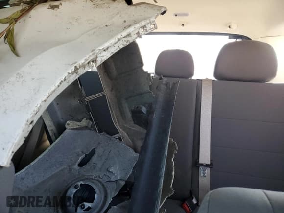 ✅ 2012 Ford Escape XLS • VIN: 1FMCU0C72CKA63065 • Lot: 85416095. Wystawiony na Copart z przebiegiem Nie podano. Bezpłatny archiwum sprzedaży aukcyjnych z USA i szczegółowy raport historii pojazdu na DreamBid. Zdjęcie 10.