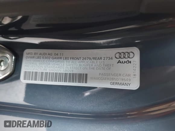 ✅ 2011 Audi S5 Premium Plus • VIN: WAUCGAFH2BN019549 • Lot: 42861089. Listed on IAAI with 121,140 mi. Free auction sales archive from the USA and detailed vehicle history report at DreamBid. Image 9.