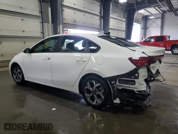 ✅ 2019 Kia Forte LXS • VIN: 3KPF24AD3KE059454 • Лот: 53843775. Опубликован ранее на Copart с пробегом 109 062 миль. Бесплатный доступ к архиву аукционных продаж из США и подробный отчёт об истории автомобиля на DreamBid. Изображение 2.