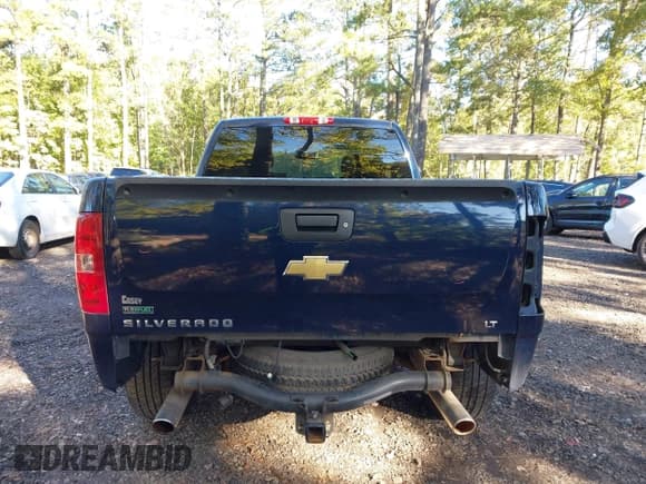 ✅ 2010 Chevrolet Silverado 1500 LT • VIN: 1GCSCSE02AZ122683 • Lot: 43467695. Listed on IAAI with 60,989 mi. Free auction sales archive from the USA and detailed vehicle history report at DreamBid. Image 17.