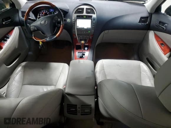 ✅ 2008 Lexus ES 330 • VIN: JTHBJ46G882163236 • Лот: 91771385. Опубликован ранее на Copart с пробегом 203 944 миль. Бесплатный доступ к архиву аукционных продаж из США и подробный отчёт об истории автомобиля на DreamBid. Изображение 8.