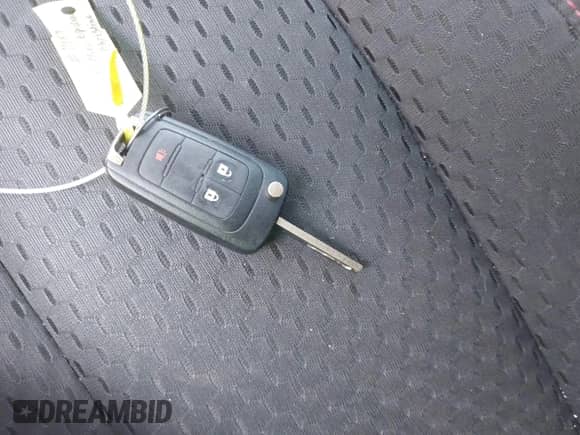 2015 Chevrolet Equinox L z VIN 2GNALLEK3F1178190, wystawiony jako IAAI lot #42584995 z przebiegiem 137 355 mil mil oraz . Historia ofert i sprzedaży dostępna na DreamBid. Obrazek 11.