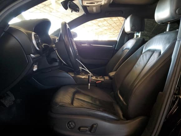 ✅ 2015 Audi A3 Premium Plus • VIN: WAUCJGFF6F1102546 • Lot: 80170735. Listed on Copart with 160,365 mi. Free auction sales archive from the USA and detailed vehicle history report at DreamBid. Image 7.