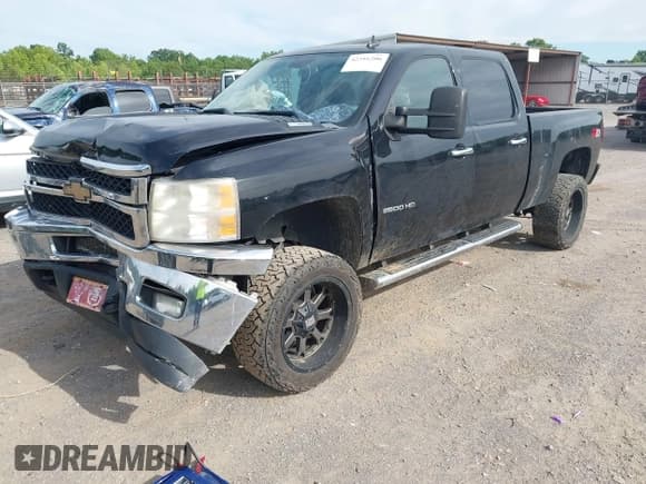 ✅ 2011 Chevrolet Silverado 2500HD LTZ • VIN: 1GC1KYC87BF210545 • Lot: 42316200. Listed on IAAI with 194,310 mi. Free auction sales archive from the USA and detailed vehicle history report at DreamBid. Image 17.