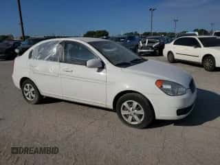 2009 Hyundai Accent Auto GLS z VIN KMHCN46CX9U296279, wystawiony jako Copart lot #71914164 z przebiegiem 39 593 mil mil oraz Szkoda całkowita • Salvage title. Historia ofert i sprzedaży dostępna na DreamBid. Obrazek 4.
