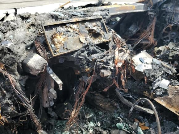 ✅ 2015 Land Rover Range Rover Autobiography • VIN: SALGV3TFXFA203717 • Lot: 45973135. Listed on Copart with Not provided. Free auction sales archive from the USA and detailed vehicle history report at DreamBid. Image 9.