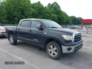 ✅ 2010 Toyota Tundra • VIN: 5TFDW5F12AX129623 • Lot: 42464105. Listed on IAAI with 352,482 mi. Free auction sales archive from the USA and detailed vehicle history report at DreamBid. Image 1.