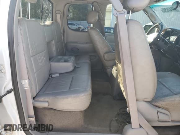 ✅ 2000 Toyota Tundra SR5 • VIN: 5TBRT3411YS001808 • Лот: 93448505. Опубликован ранее на Copart с пробегом 328 762 миль. Бесплатный доступ к архиву аукционных продаж из США и подробный отчёт об истории автомобиля на DreamBid. Изображение 10.