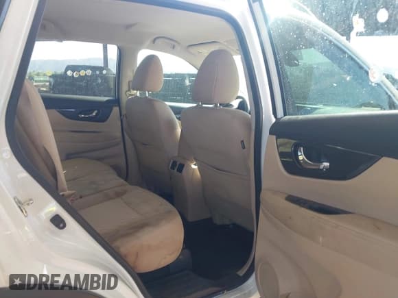 ✅ 2019 Nissan Rogue SV • VIN: KNMAT2MT7KP547532 • Lot: 43672136. Listed on IAAI with 62,622 mi. Free auction sales archive from the USA and detailed vehicle history report at DreamBid. Image 8.