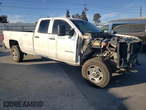 ✅ 2015 Chevrolet Silverado 2500HD Work Truck • VIN: 1GC2CUEG3FZ549595 • Lot: 82048864. Listed on Copart with 282,666 mi. Free auction sales archive from the USA and detailed vehicle history report at DreamBid. Image 4.