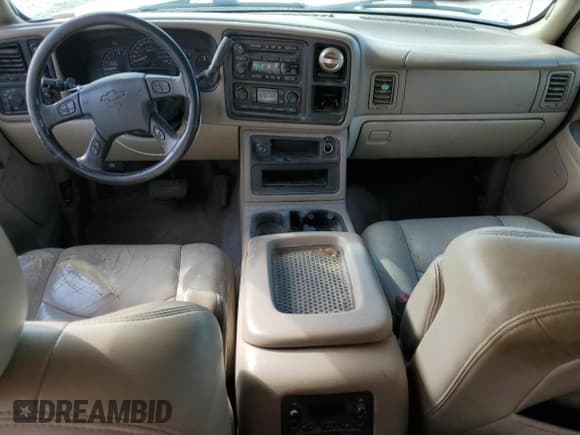 ✅ 2004 Chevrolet Suburban Z71 • VIN: 3GNFK16Z64G291712 • Лот: 77323884. Опубликован ранее на Copart с пробегом 202 759 миль. Бесплатный доступ к архиву аукционных продаж из США и подробный отчёт об истории автомобиля на DreamBid. Изображение 8.