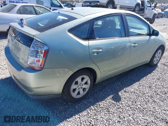 ✅ 2007 Toyota Prius • VIN: JTDKB20U177668263 • Lot: 43731680. Wystawiony na IAAI z przebiegiem 201 214 mil. Bezpłatny archiwum sprzedaży aukcyjnych z USA i szczegółowy raport historii pojazdu na DreamBid. Zdjęcie 4.