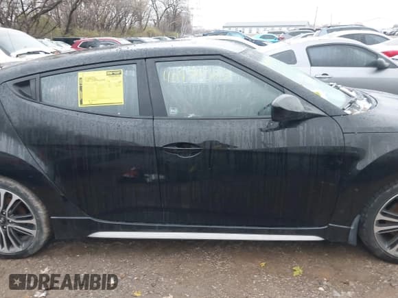 ✅ 2016 Hyundai Veloster Turbo Rally Edition • VIN: KMHTC6AE6GU252691 • Lot: 40934583. Wystawiony na IAAI z przebiegiem 88 000 mil. Bezpłatny archiwum sprzedaży aukcyjnych z USA i szczegółowy raport historii pojazdu na DreamBid. Zdjęcie 14.