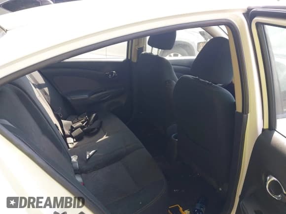 ✅ 2016 Nissan Versa SV • VIN: 3N1CN7AP2GL806232 • Lot: 43149815. Listed on IAAI with 167,438 mi. Free auction sales archive from the USA and detailed vehicle history report at DreamBid. Image 8.