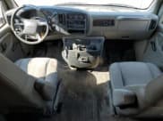 ✅ 2000 GMC Savana • VIN: 1GTHG39RXY1161558 • Лот: 60984465. Опубликован ранее на Copart с пробегом 192 034 миль. Бесплатный доступ к архиву аукционных продаж из США и подробный отчёт об истории автомобиля на DreamBid. Изображение 8.